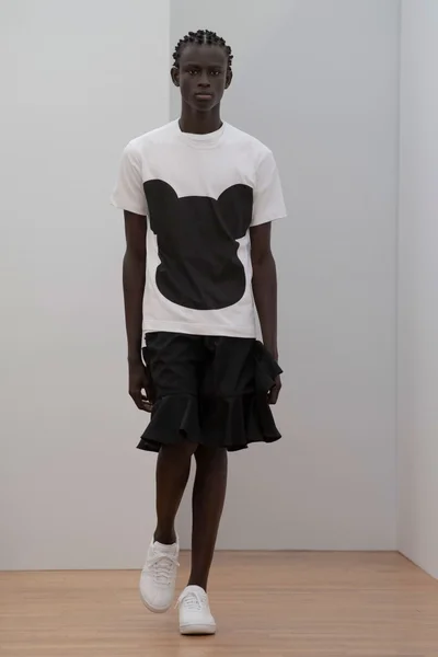 Look 12